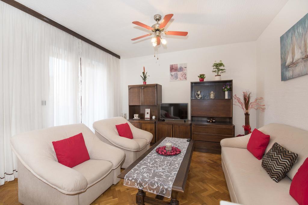 Apartment Kurbasa Kaštela Eksteriør bilde