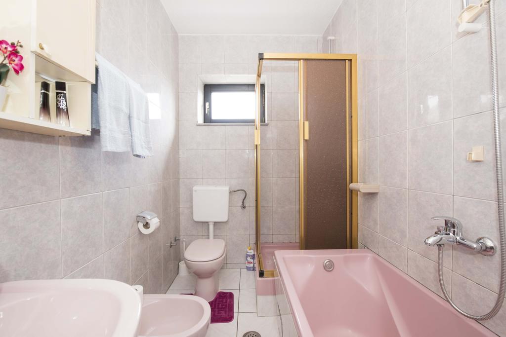 Apartment Kurbasa Kaštela Eksteriør bilde